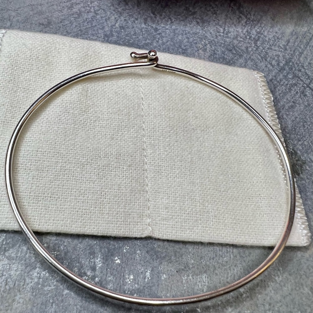 ♥️ James Avery Hook on Bracelet